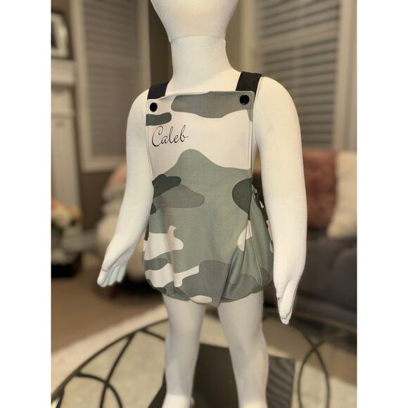 Baby Boy Camo Romper matching Bib Personalized Romper Bib Boy Set 9-12 - Picture 4 of 7